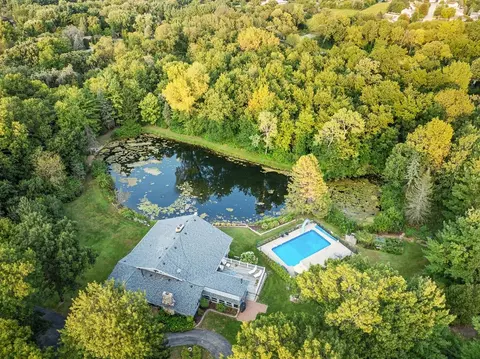 5127 Mcfarland Rd, Loves Park, IL 61111