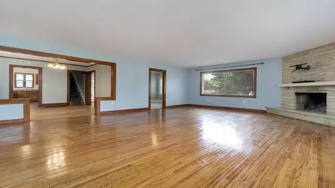 10374 Main St, Roscoe, IL 61073 photo 8