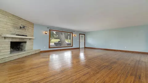 10374 Main St, Roscoe, IL 61073 photo 10