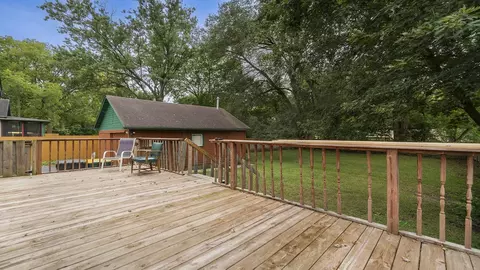 10374 Main St, Roscoe, IL 61073 photo 6