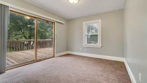 10374 Main St, Roscoe, IL 61073 photo 22