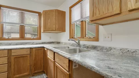 10374 Main St, Roscoe, IL 61073 photo 15