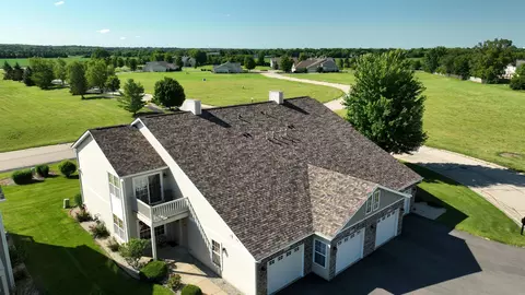 15613 Sienna Ct, South Beloit, IL 61080