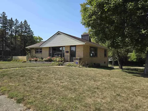 4750 Illinois St, Loves Park, IL 61111