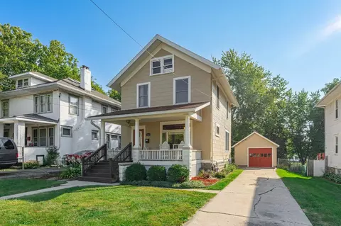 1449 S High Ave, Freeport, IL 61032