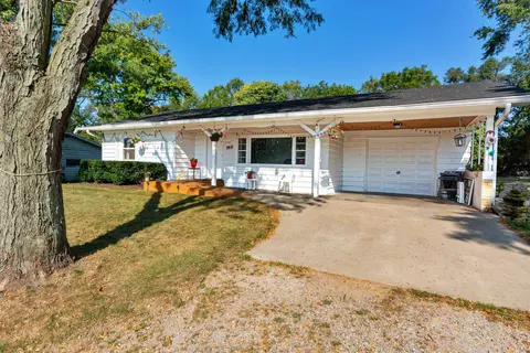 7821 S Main St, Rockford, IL 61102