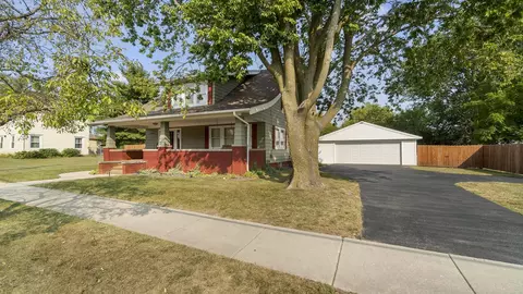 10771 Main St, Roscoe, IL 61073 photo 1