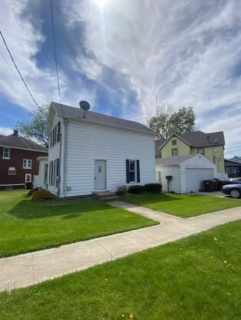 201 W Broadway St, Freeport, IL 61032