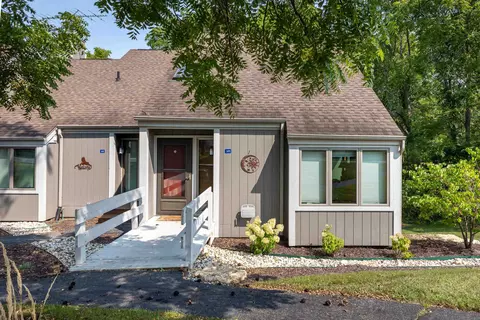 149 Plum Cove Dr, Galena, IL 61036