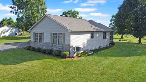 4-15 Grandview Dr, Lanark, IL 61046 photo 31
