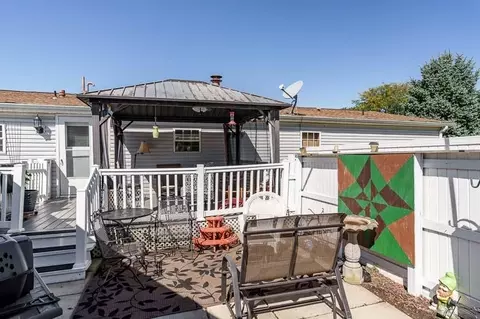 8511 Fig Tree, Roscoe, IL 61073 photo 6