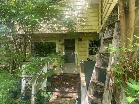 903 Gold Riv, Rockford, IL 61102