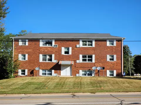 2930 Sandy Holw, Rockford, IL 61109