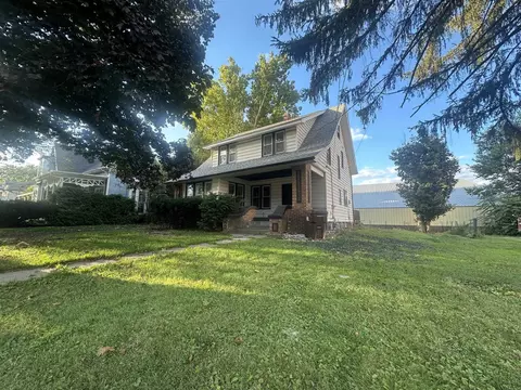 728 W Lincoln Blvd, Freeport, IL 61032