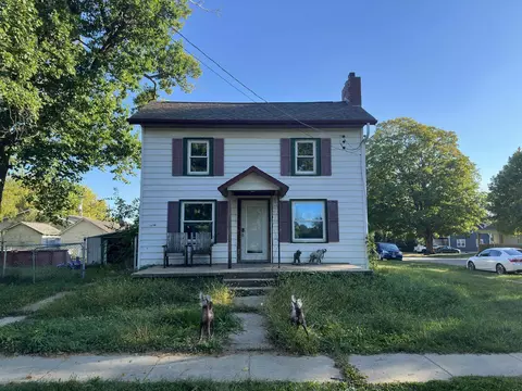 305 W Balsam, Forreston, IL 61030