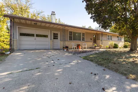 522 Bouthillier St, Galena, IL 61036