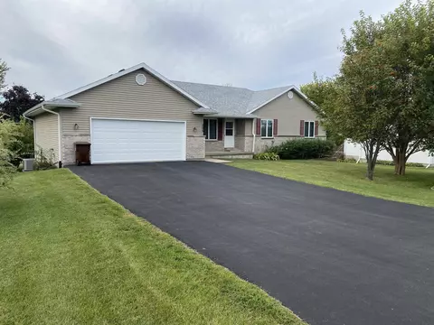 205 Hancock Dr, Orangeville, IL 61060