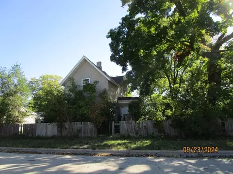 326 Stanley, Rockford, IL 61102