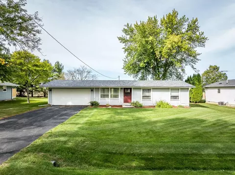 210 E North St, Durand, IL 61024 photo 2