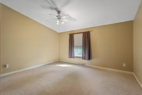 210 E North St, Durand, IL 61024 photo 23