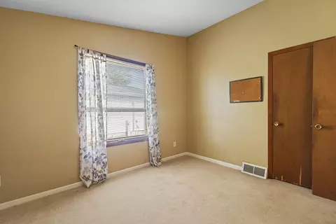210 E North St, Durand, IL 61024 photo 21