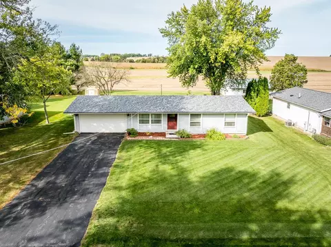 210 E North St, Durand, IL 61024