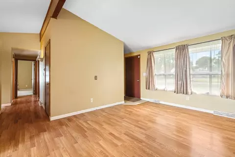 210 E North St, Durand, IL 61024 photo 11