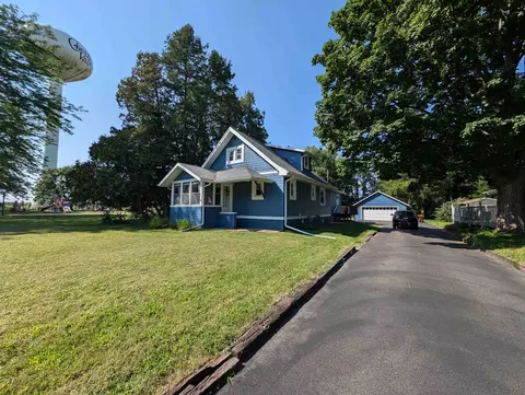 513 W State St, Cherry Valley, IL 61016 photo 1