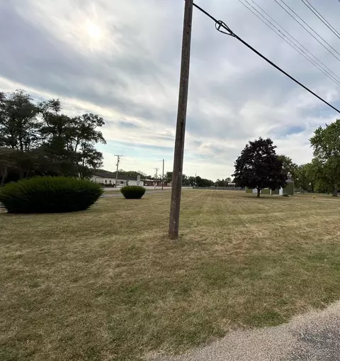 11076 Main St, Roscoe, IL 61073 photo 1