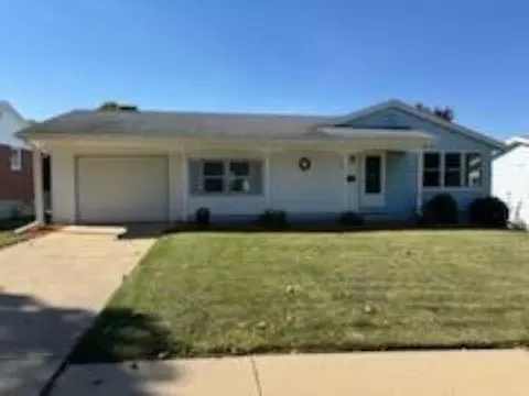 222 N Park Blvd, Freeport, IL 61032