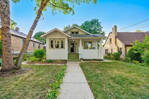 606 Paris Ave, Rockford, IL 61107