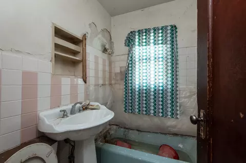 Bath - 3608 Sangamon St, Steger, IL 60475 photo 1 of 1