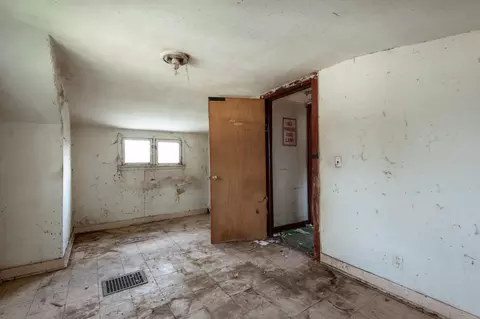 Bedroom - 3608 Sangamon St, Steger, IL 60475 photo 2 of 5