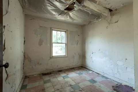 Bedroom - 3608 Sangamon St, Steger, IL 60475 photo 1 of 5
