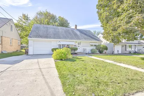 1123 29th St, Rockford, IL 61108
