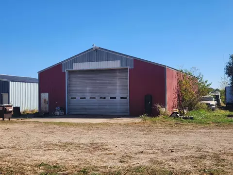 1481 Il Rte 75 E, Freeport, IL 61032 photo 8