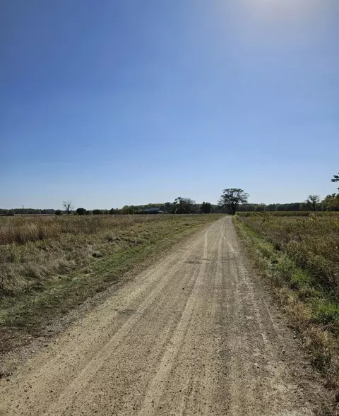 1481 Il Rte 75 E, Freeport, IL 61032 photo 10