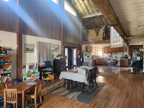 1481 Il Rte 75 E, Freeport, IL 61032 photo 4
