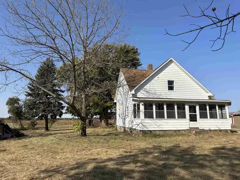 6638 Il Rte 84, Thomson, IL 61285