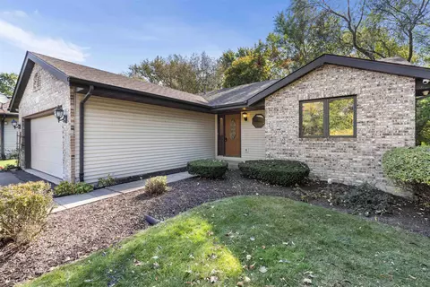 5005 Windsor Rd, Loves Park, IL 61111