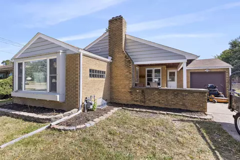 1254 Holland St, Rockford, IL 61102
