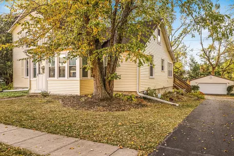 305 E Bluff St, Winnebago, IL 61088 photo 35