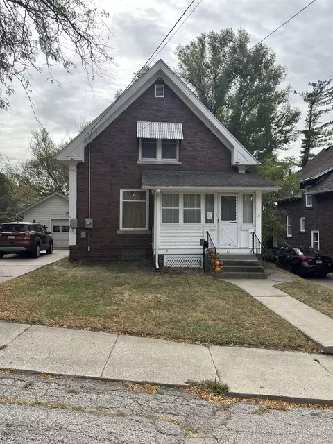 21 Summit, Savanna, IL 61074