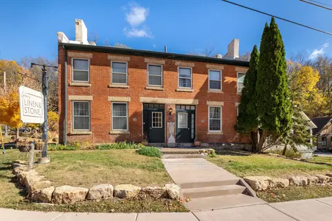 349 Spring St, Galena, IL 61036