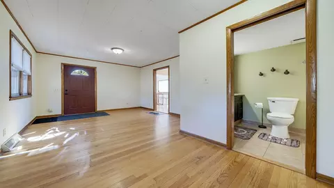 10128 Sunset Dr, Roscoe, IL 61073 photo 6