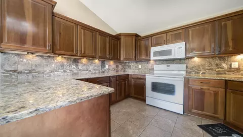 10128 Sunset Dr, Roscoe, IL 61073 photo 15