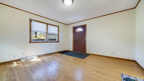 10128 Sunset Dr, Roscoe, IL 61073 photo 5