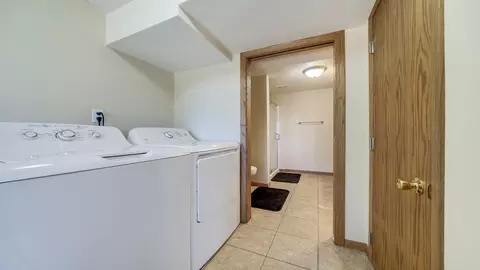 10128 Sunset Dr, Roscoe, IL 61073 photo 27