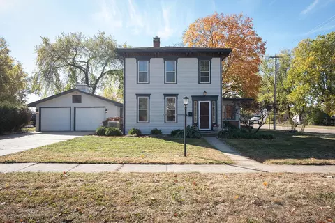 122 W Chapel St, Rockton, IL 61072