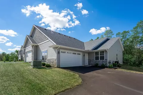 5687 Roys Rdg, Loves Park, IL 61111